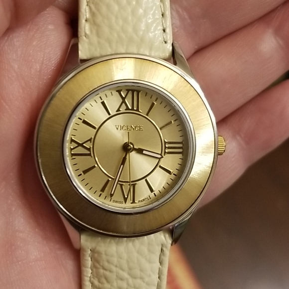 Vicence Accessories - NWOT, 14K Swiss Vicence Watch